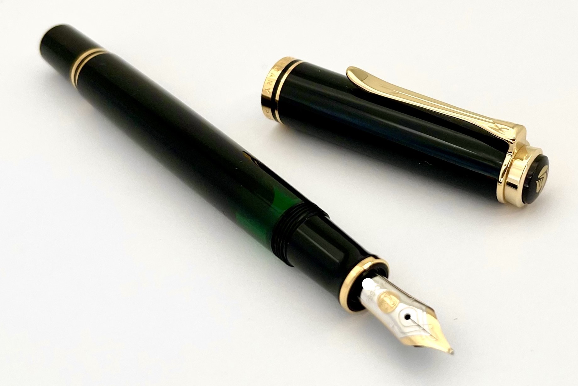 PelikanSouveranM400BlackFPOldLogo_E